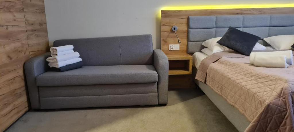 Aparthotel Apartamenty Czarna Gora 130 سيينا المظهر الخارجي الصورة